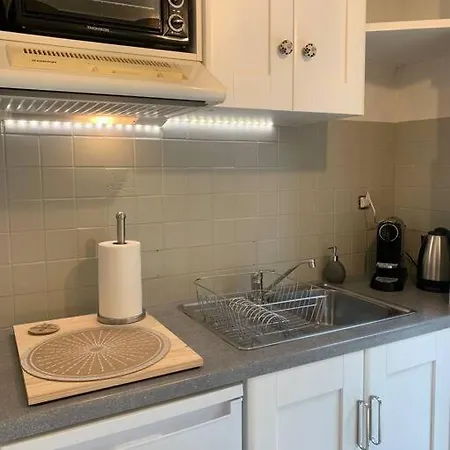 Studio A 30m D'agosta Et 20min De L'aeroport Porticcio (Corsica)