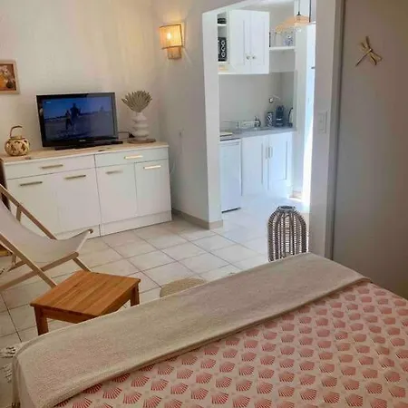 Studio A 30m D'agosta Et 20min De L'aeroport * Porticcio (Corsica)